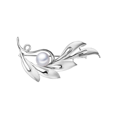 Pearl    Brooch